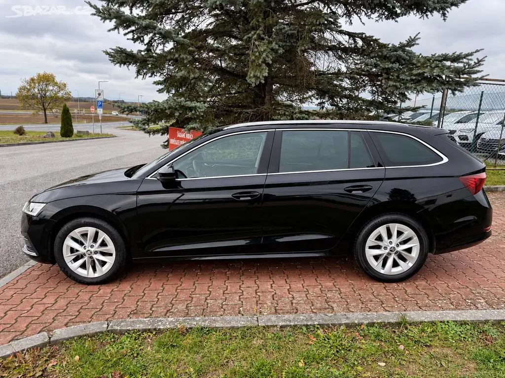 Škoda Octavia 1.5 TSi 110kw-DSG-HEAD UP-2023-TAŽNÉ - fotka 5
