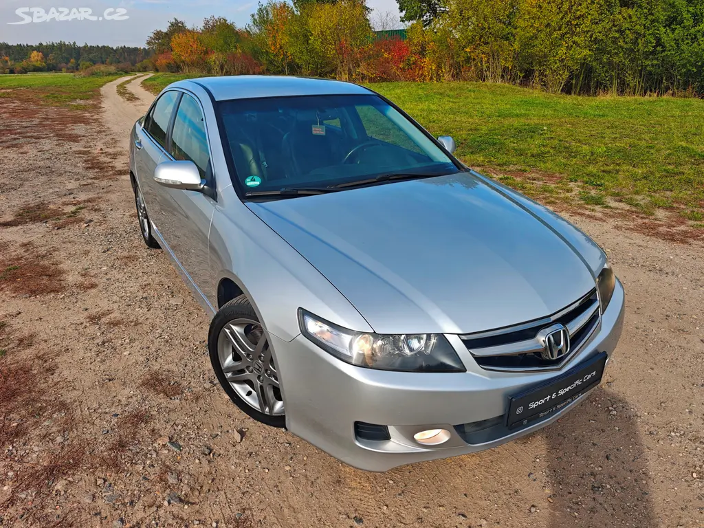 Honda Accord 7G,2.0 114KW Vtec,manuál,2007,187xxxk - fotka 3