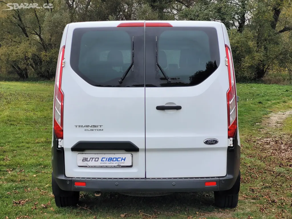Ford TRANSIT CUSTOM 2,2 TDCi MINIBUS NAJETO 106310 - fotka 4