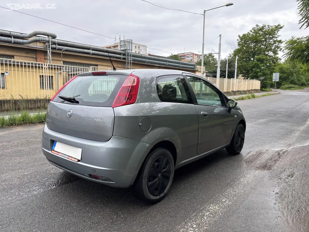 Fiat Punto 1.2 48 kW Klima CITY - fotka 5