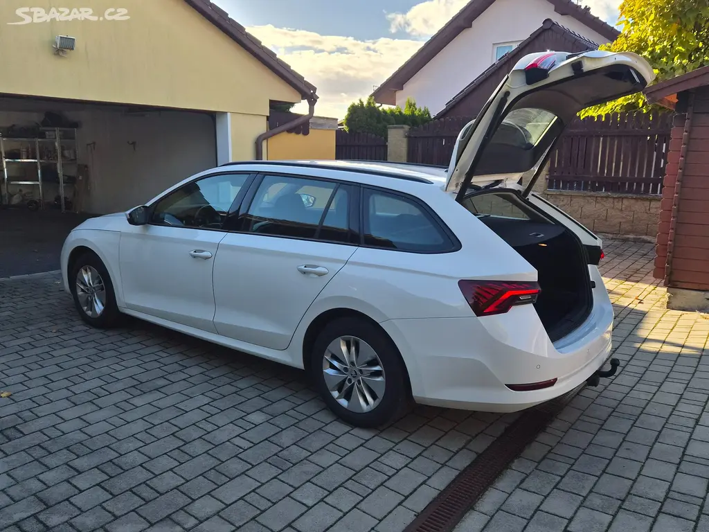 Škoda Octavia 4 TSi model 2022 VIRTUAL NAVI tažný - fotka 6