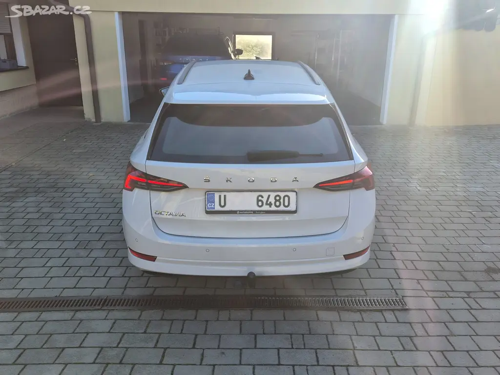 Škoda Octavia 4 TSi model 2022 VIRTUAL NAVI tažný - fotka 5