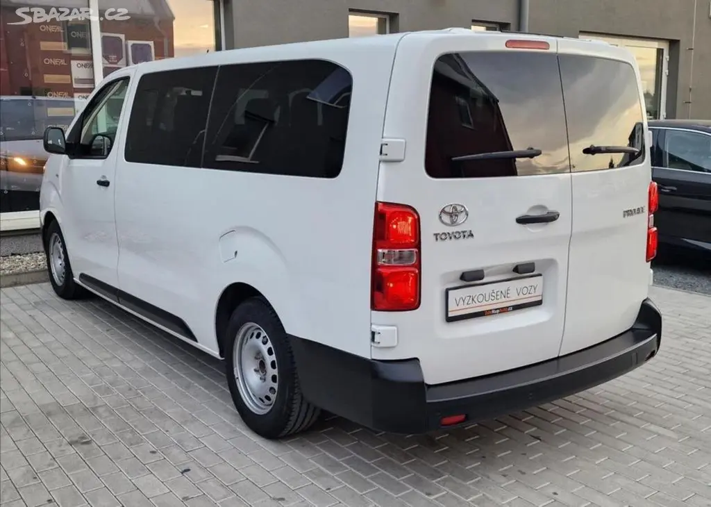 Toyota Proace Verso, 2.0 D-4d 140k L2 106kW - fotka 3