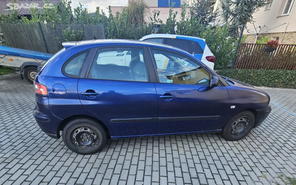 Seat IBIZA 1,2 - fotka 3