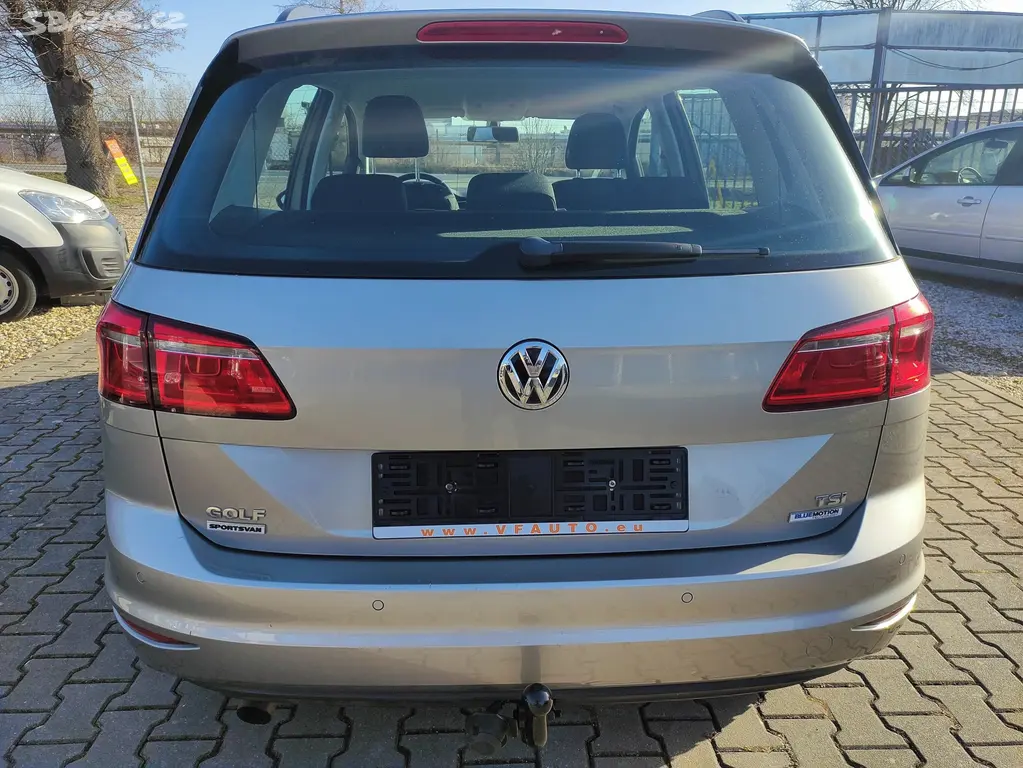 VW GOLF SPORTSVAN 1.2 TSi 81KW,ZÁVĚS,AUT.KLIMA,ESP - fotka 6