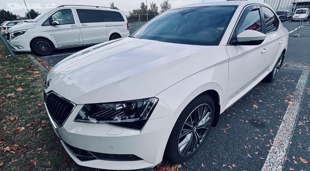 Škoda SUPERB 3 1,6TDI, 88KW, sedan, bílá barva