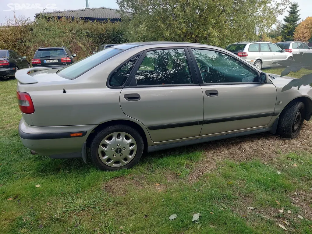 Volvo S40 2.0 100kw 1998 - fotka 2
