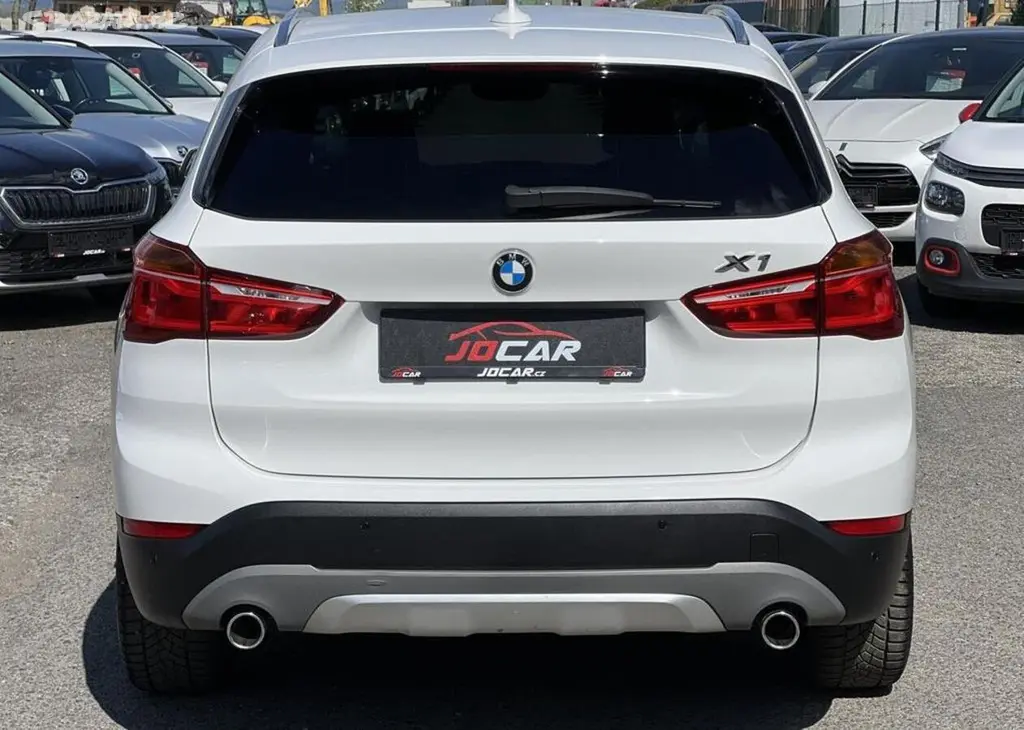 BMW X1 xDrive 20D AUTOMAT TEMPOMAT automatická - fotka 6