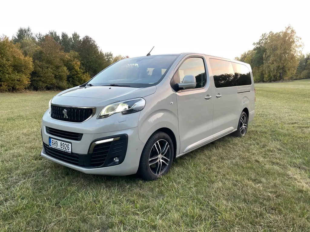 Peugeot Traveller