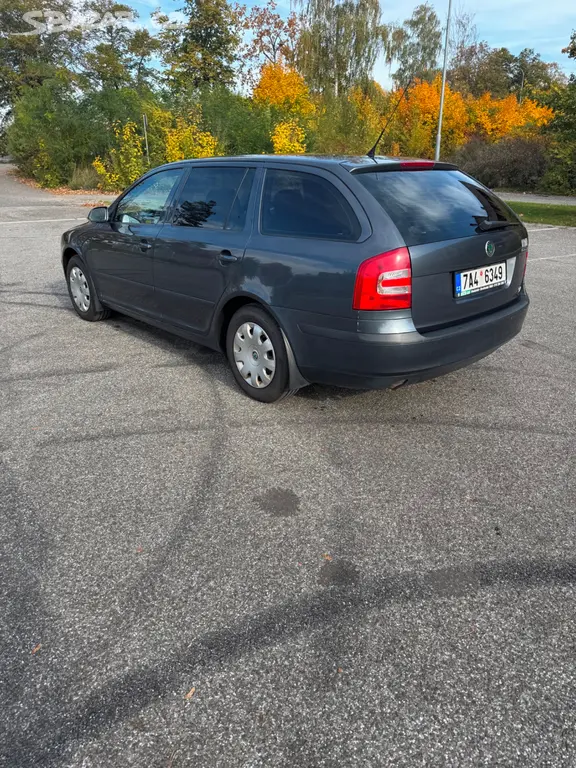 Octavia 2 combi 1.6 MPI 75kw - fotka 4