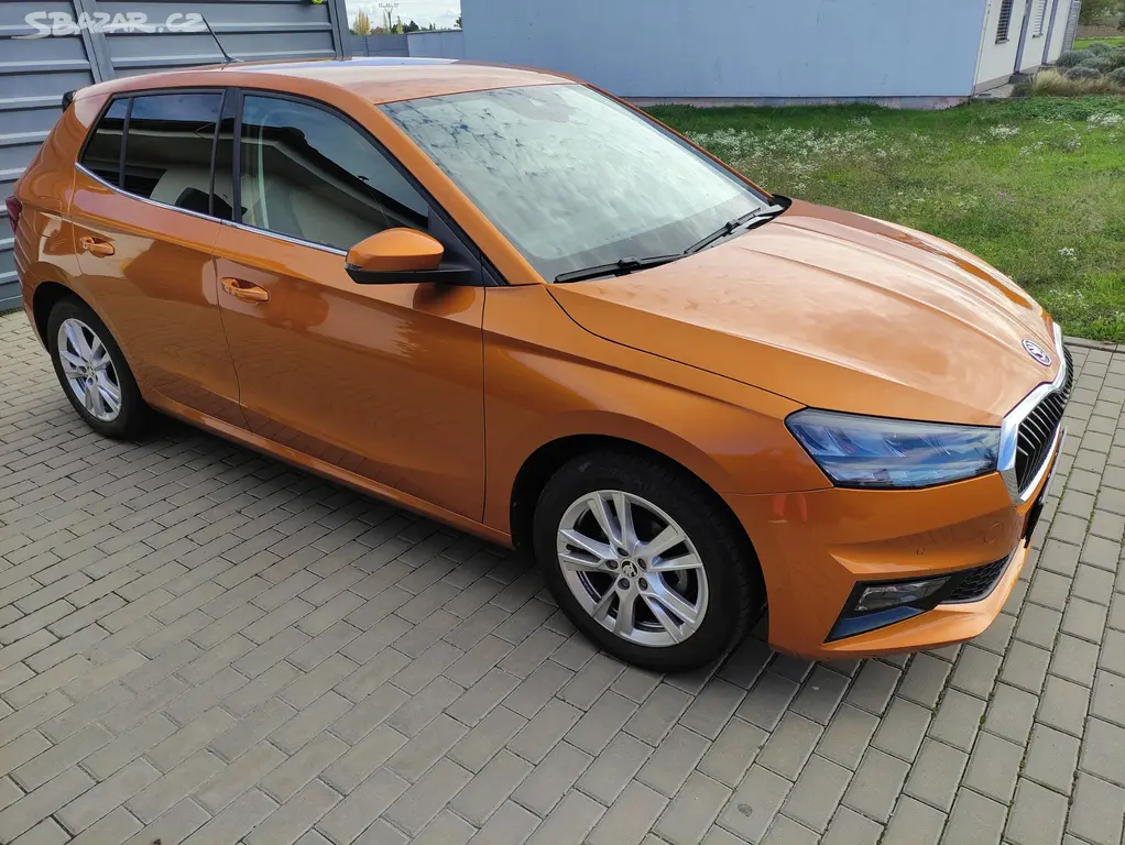Škoda Fabia Premium 1.0 TSI 70 kW bohatá výbava - fotka 5