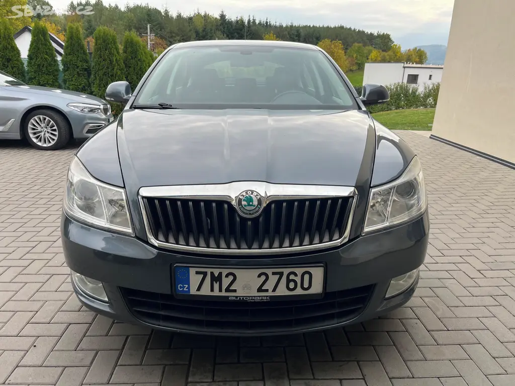 Škoda Octavia II 1.2TSi 77kw ELEGANCE 2010 - fotka 3