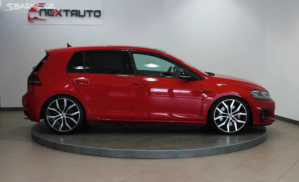 Volkswagen Golf, 2.0TSI 180kW DSG GTI PERFOR. - fotka 6