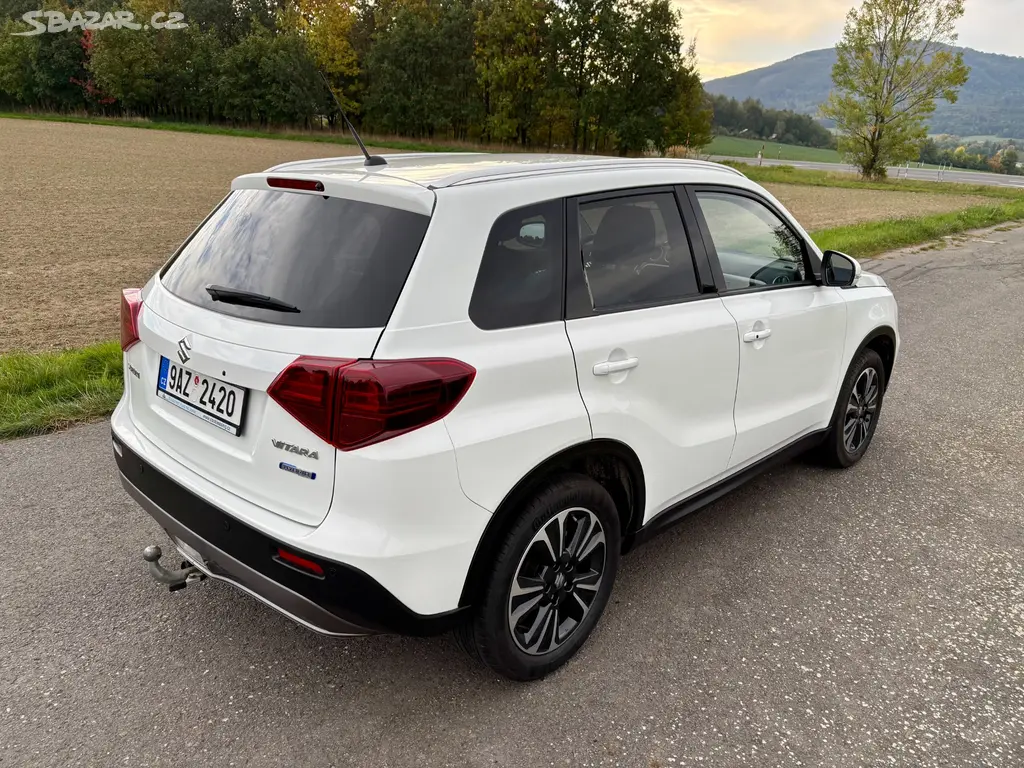 Suzuki Vitara 1.4 95kw AllGrip Hybrid 1.Majitel - fotka 4