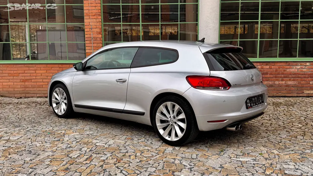 Volkswagen Scirocco 2.0 TSI (147 kW) - fotka 3