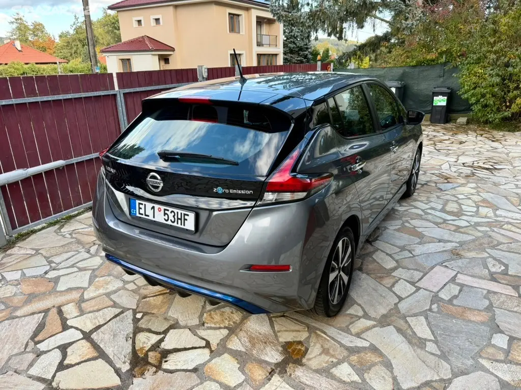 Nissan LEAF, 110KW 40AH N-CONECTA 77000KM - fotka 4
