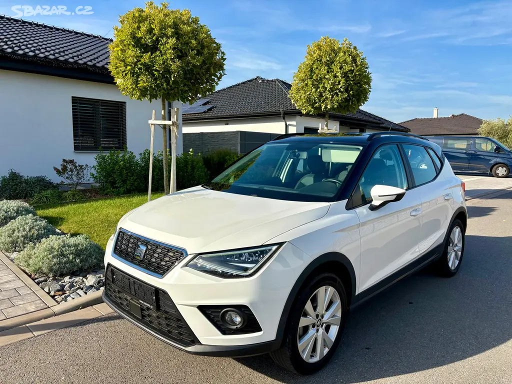 Seat Arona 1.0 TSi, navi, front assist, full Led