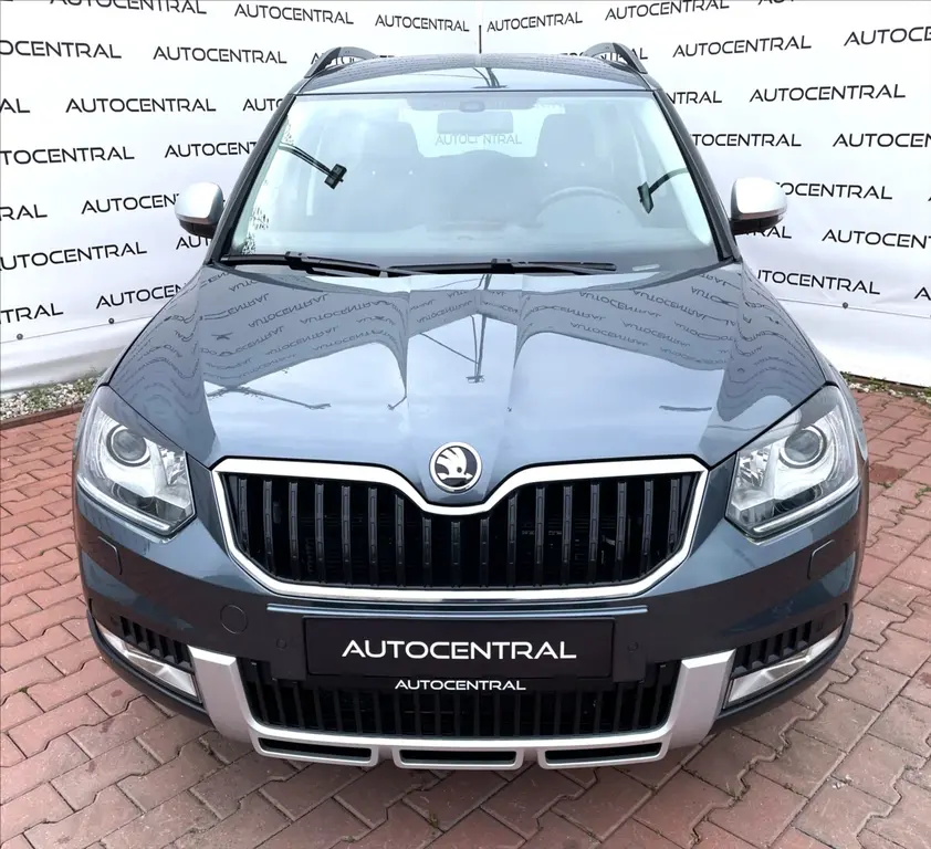 Škoda Yeti, 1,4 TSi,90kW,serv.hist.,STK 10 - fotka 2