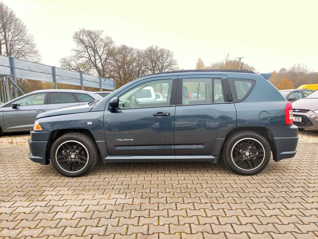 Jeep COMPASS 2.4 i VVT 4x4 SPORT,125KW,ALU,ZÁVĚS - fotka 4