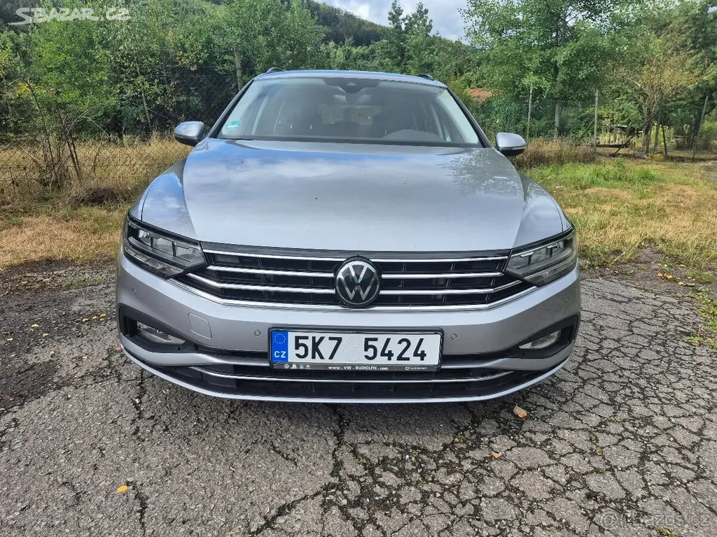 Volkswagen Passat 2,0 TDI 110KW r 2022 Business - fotka 2