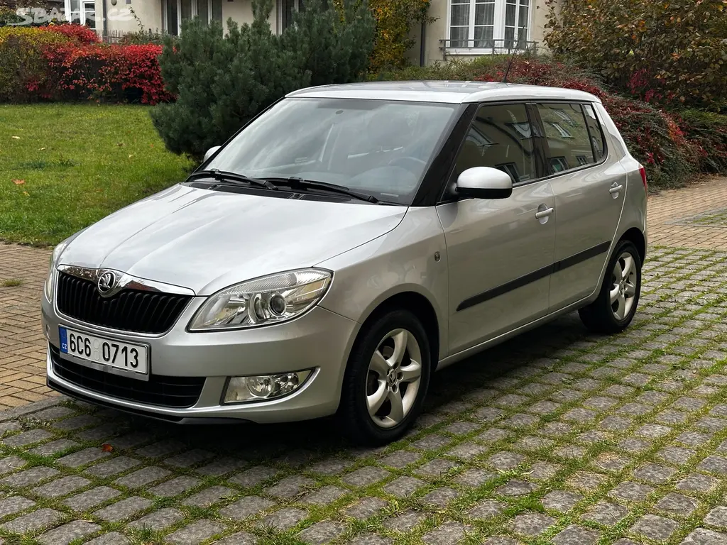 Škoda Fabia 1.2 TSI Elegance Climatronic Tempomat