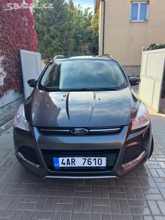 Ford Kuga, 1.5 110kW, manuál - fotka 2