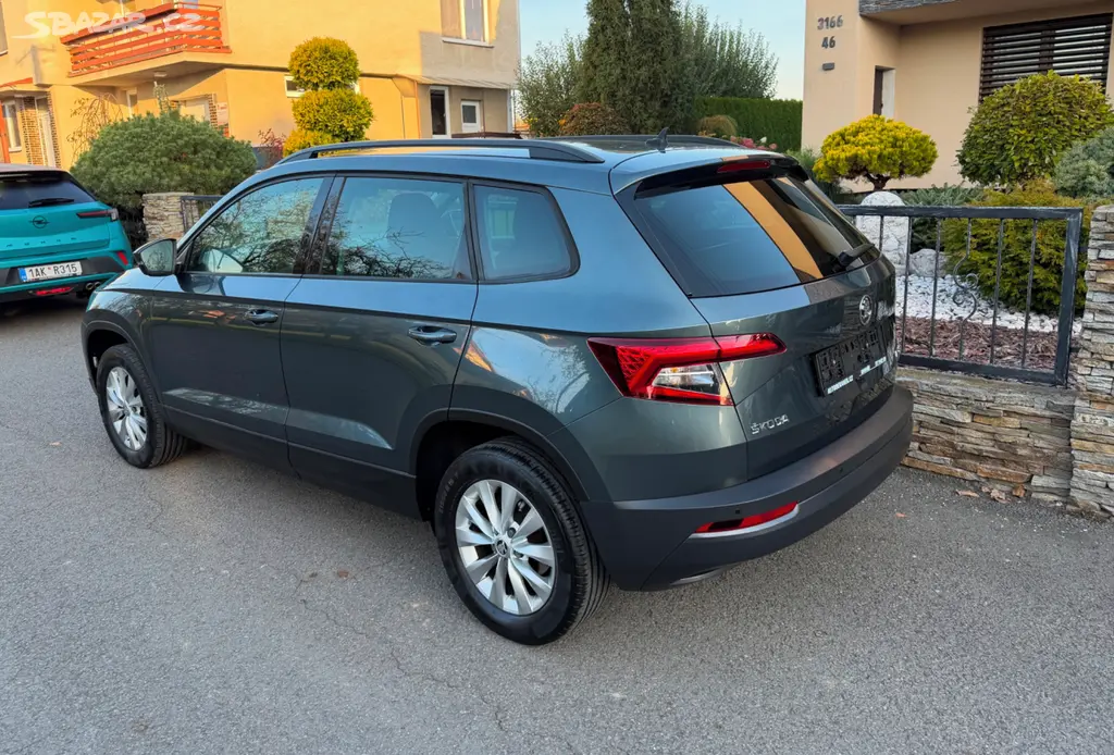 Škoda KAROQ 1.0 TSI 85KW AMBITION - fotka 3
