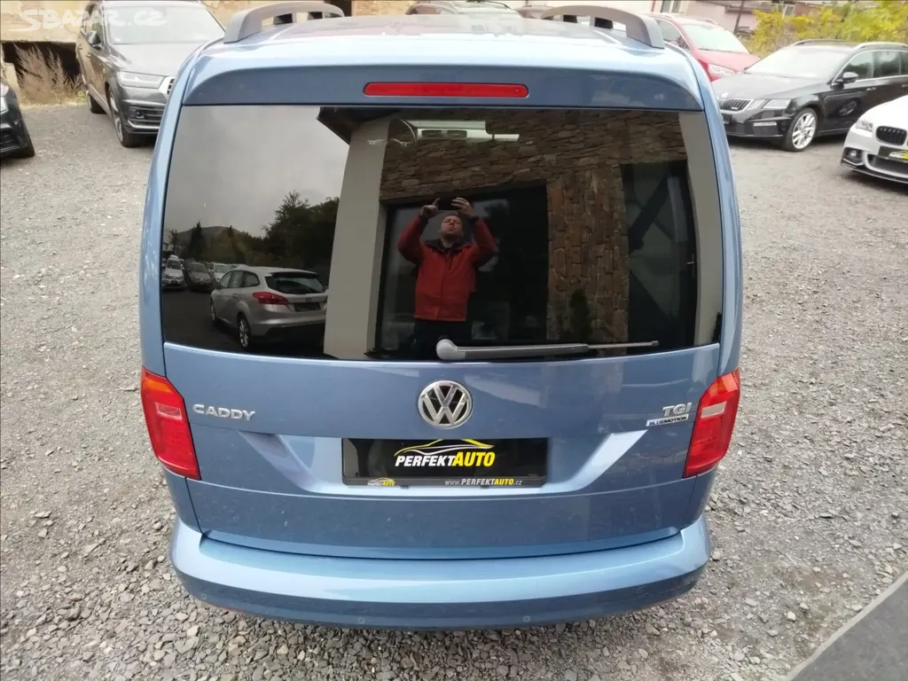 Volkswagen Caddy, 1,4 TGi, 1.MAJITEL,MAXI,7-MÍST - fotka 5