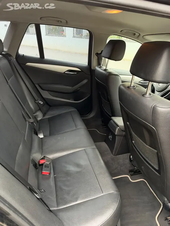 BMW X1 2.0d 105 kW ČERNÁ MANUÁL STK 72027 - fotka 6