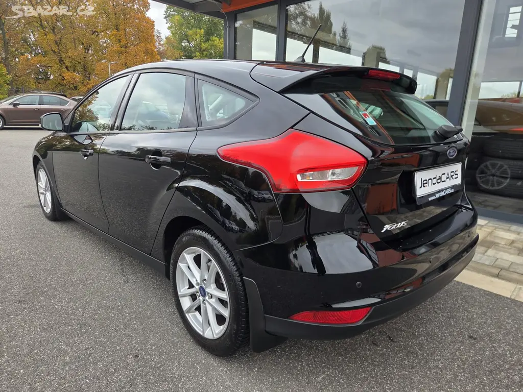 Ford Focus, 1.6 16V AUTOMAT - fotka 2