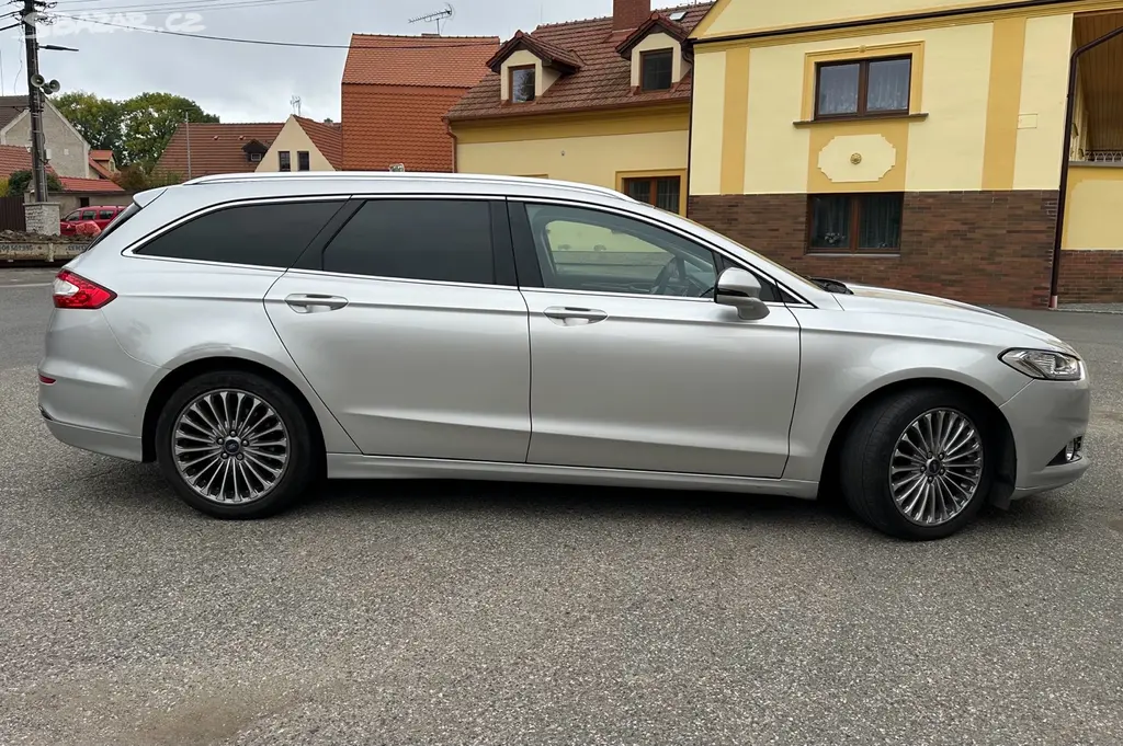Ford Mondeo 1.5 EcoBoost Kombi (2016) LED, Vyhří - fotka 3