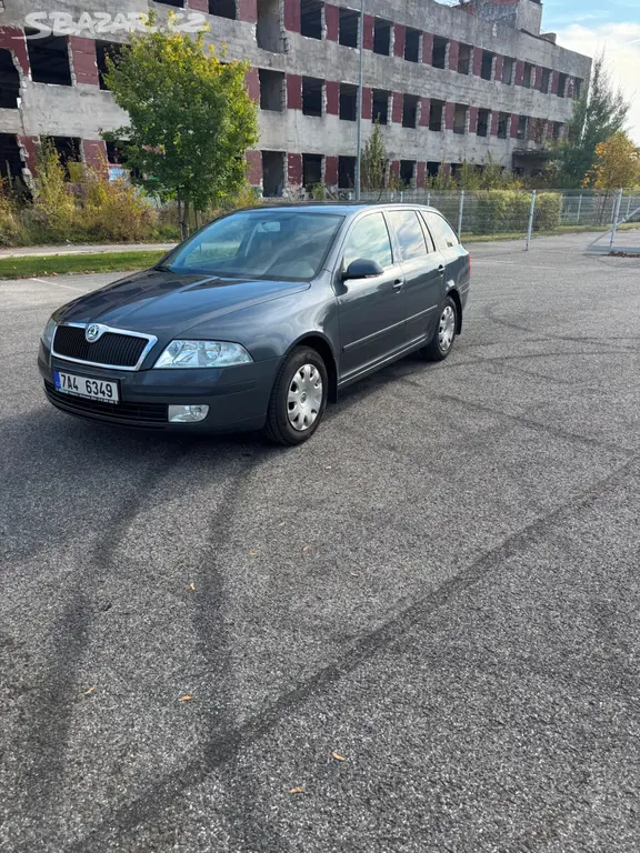 Octavia 2 combi 1.6 MPI 75kw - fotka 2