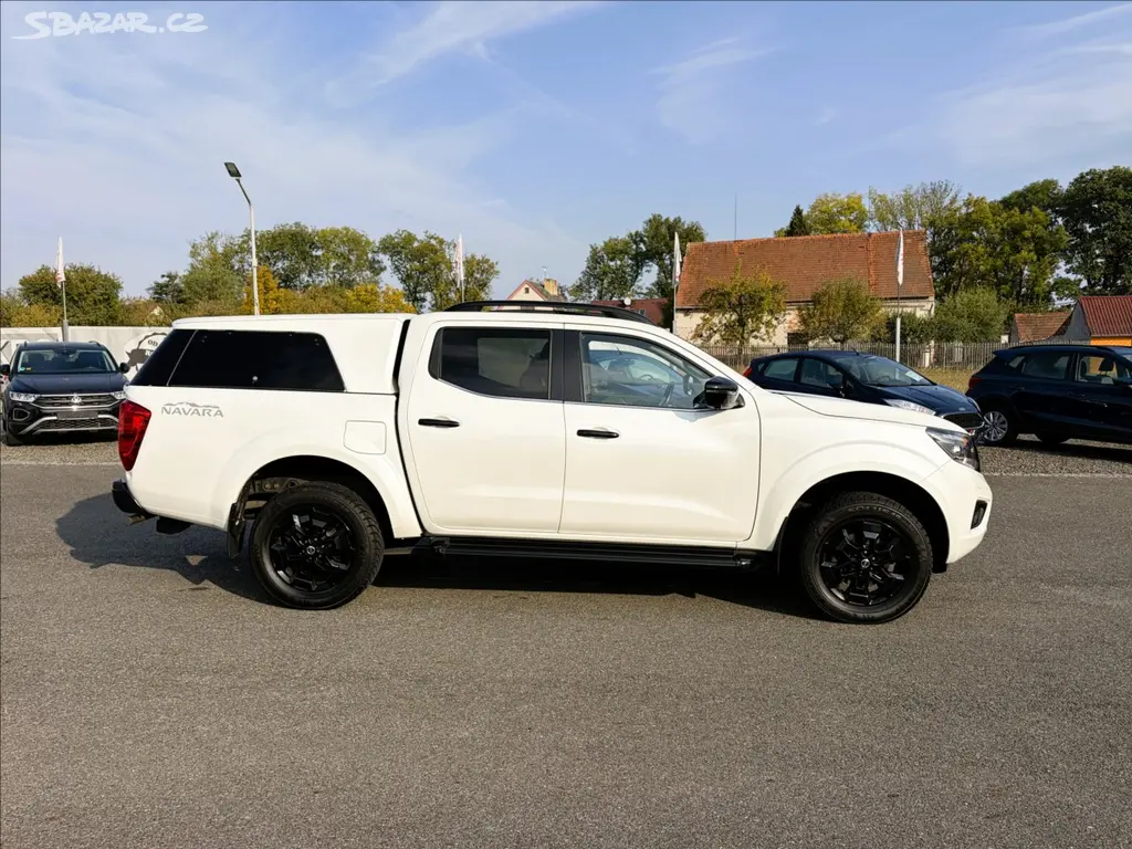 Nissan Navara, 2,3 DCi 140KW AT. Kůže,Nav,360 - fotka 3
