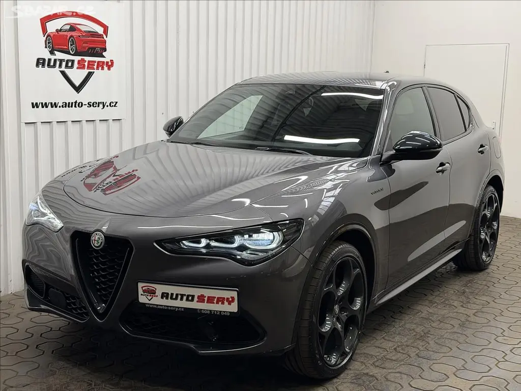 Alfa Romeo Stelvio, VELOCE 154kW Q4 H&K LED R21