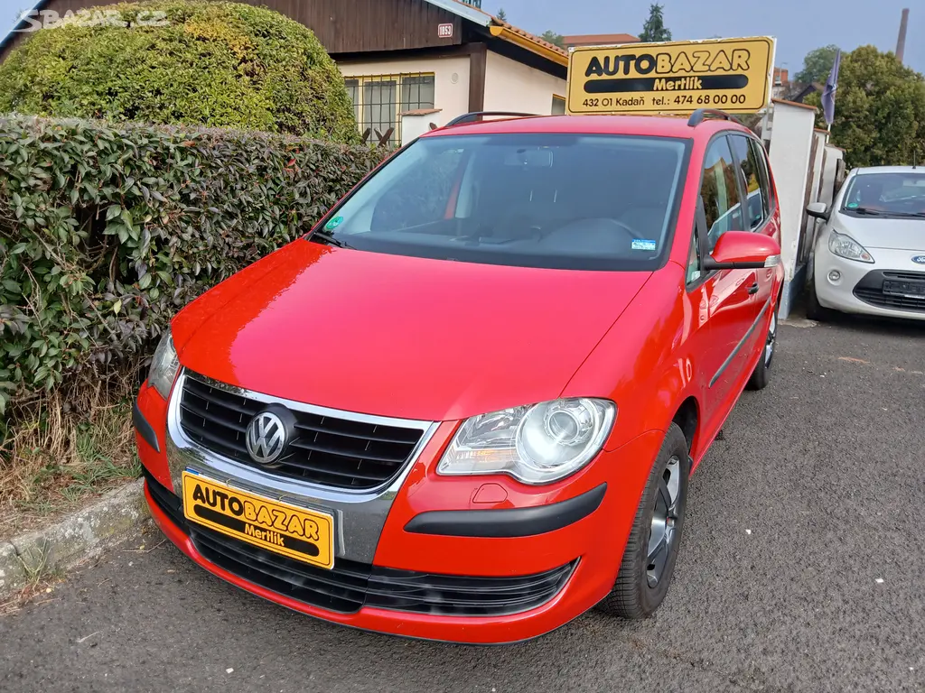 Volkswagen Touran, 1.9TDi DSG jen 151 TKm