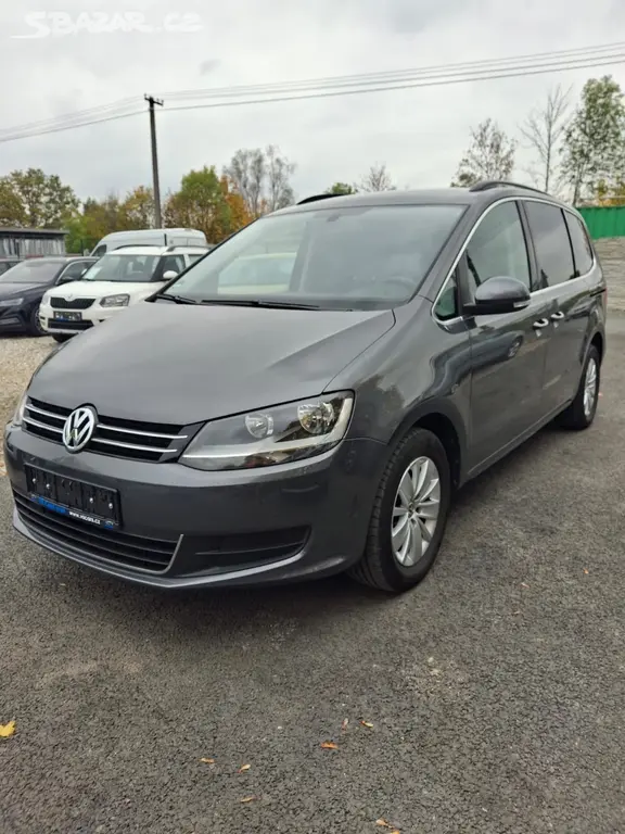VW Sharan 2.0 Tdi 103Kw,r.v.2013,najeto 134500km - fotka 4