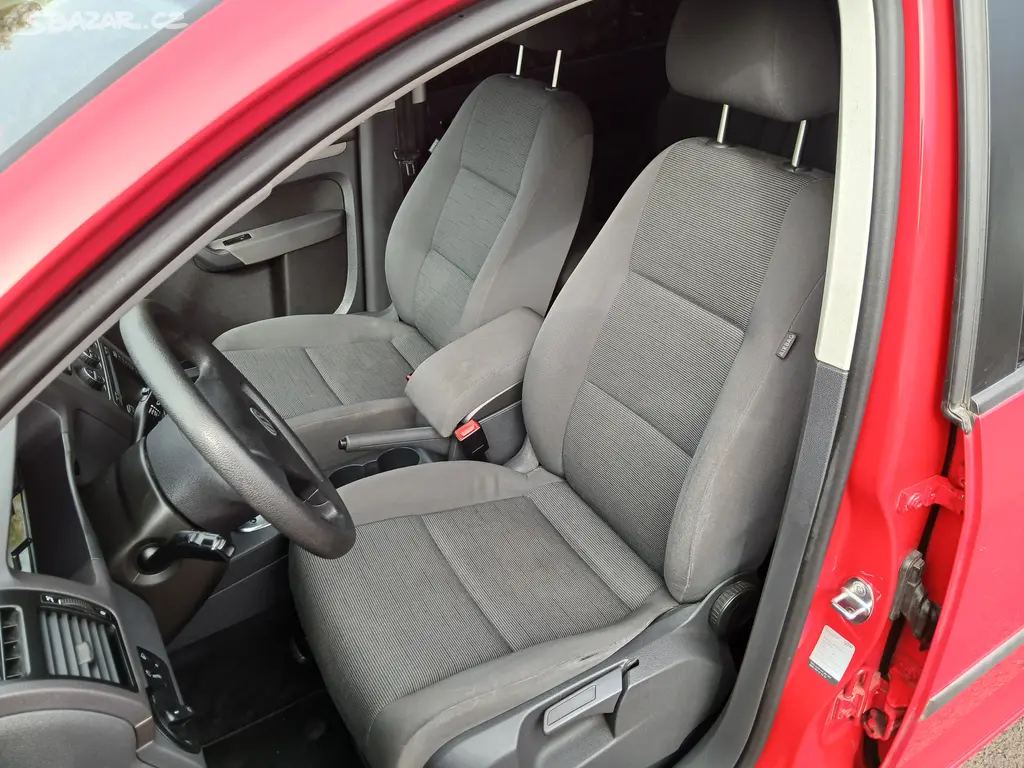 Volkswagen Touran, 1.9TDi DSG jen 151 TKm - fotka 6