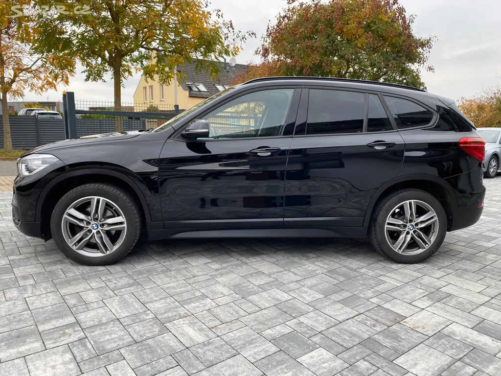 BMW X1, 18i sDrive, AUT 100kw - fotka 4