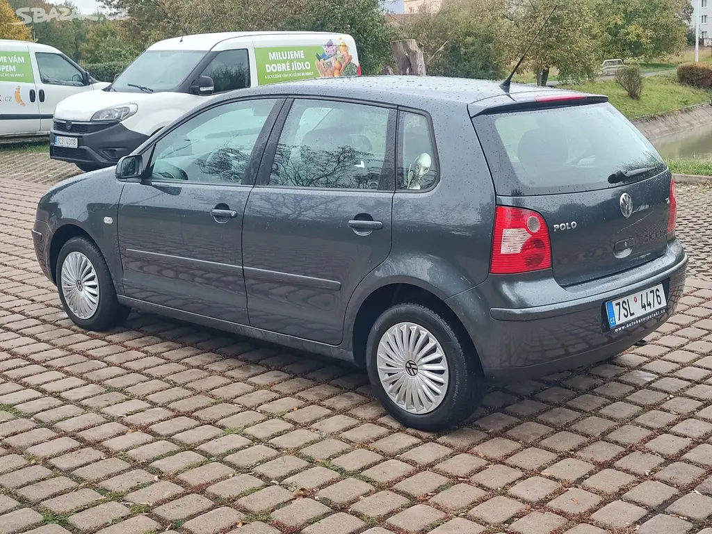 Volkswagen Polo 1.2 47 kW klimatizace, STK 07/2028 - fotka 3