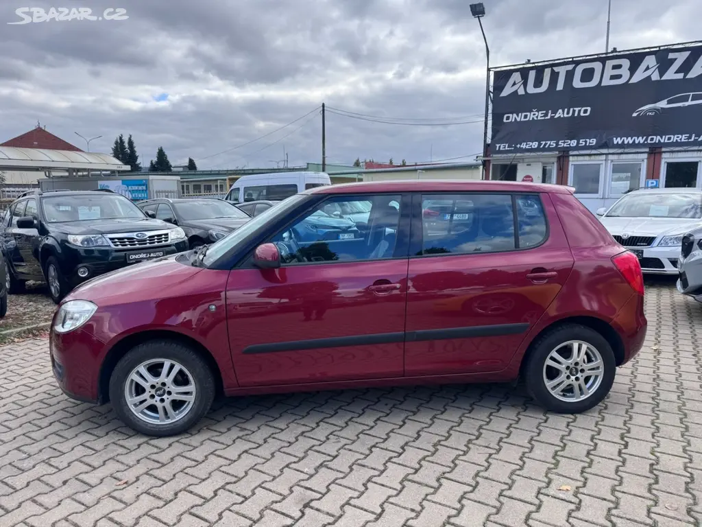 Škoda Fabia, 1,2 HTP 44 KW KILOMETRY - fotka 2