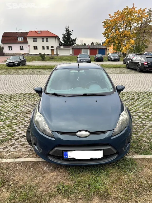 Ford Fiesta 1.6 TDCI 66KW rok 9/2009 - fotka 2