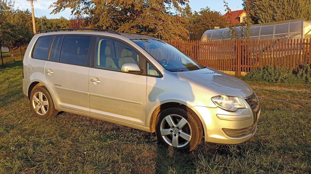 Volkswagen Touran 1.9 TDI - fotka 4