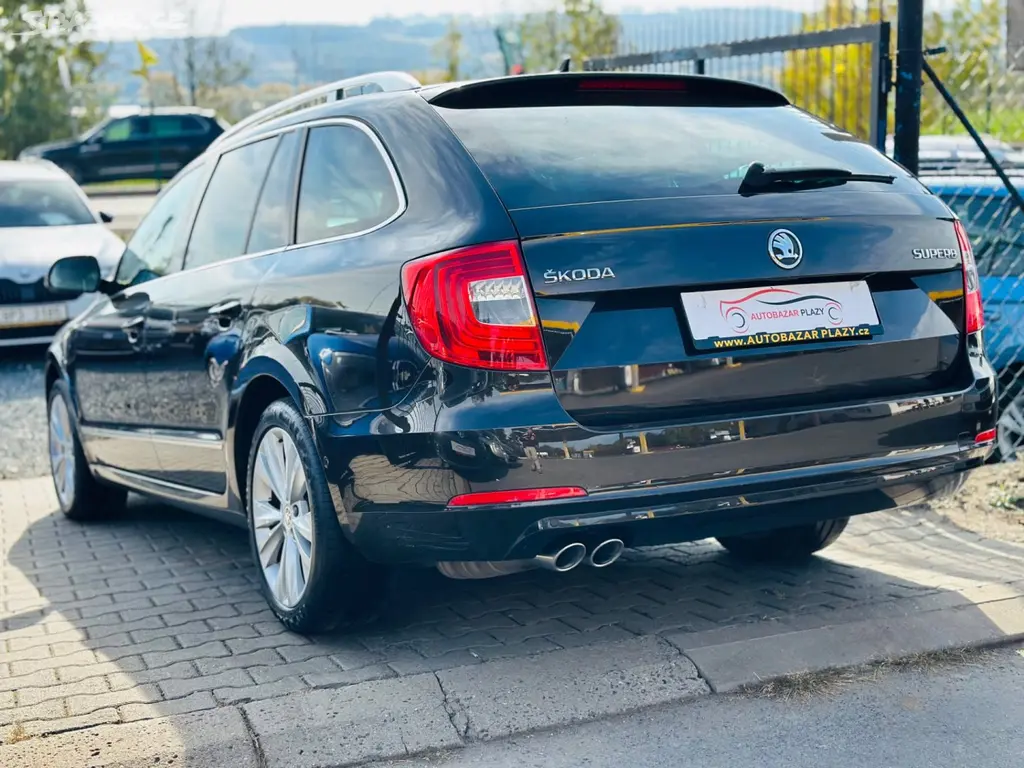 Škoda Superb, 2.0TDi PRAVIDELNÝ SERVIS - fotka 4