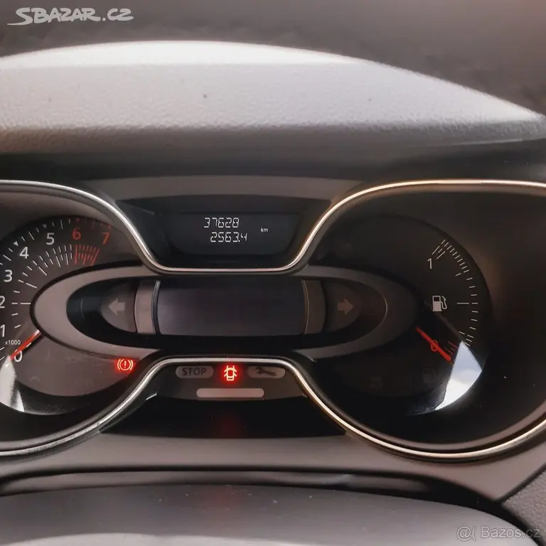 Renault Captur 1,3 TCe 96kW - fotka 6