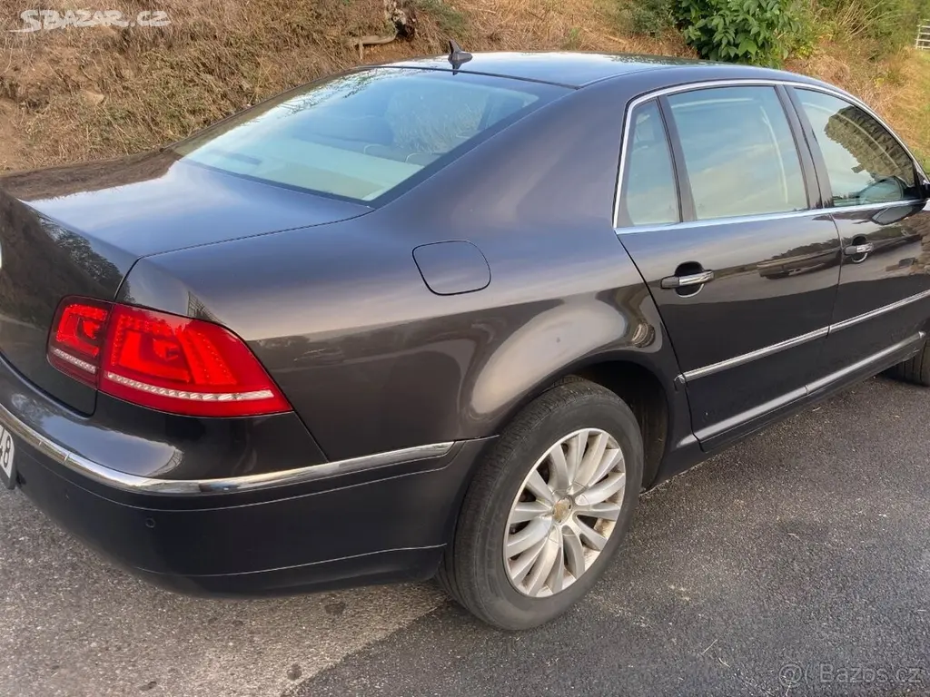 Volkswagen Phaeton 3,0 Individual TDI 176Kw - fotka 2