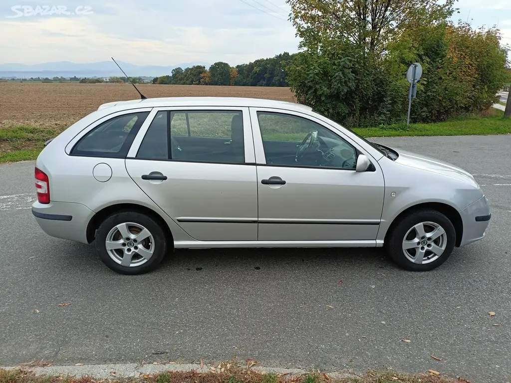Škoda Fabia 1.4 16V 55kW - fotka 6