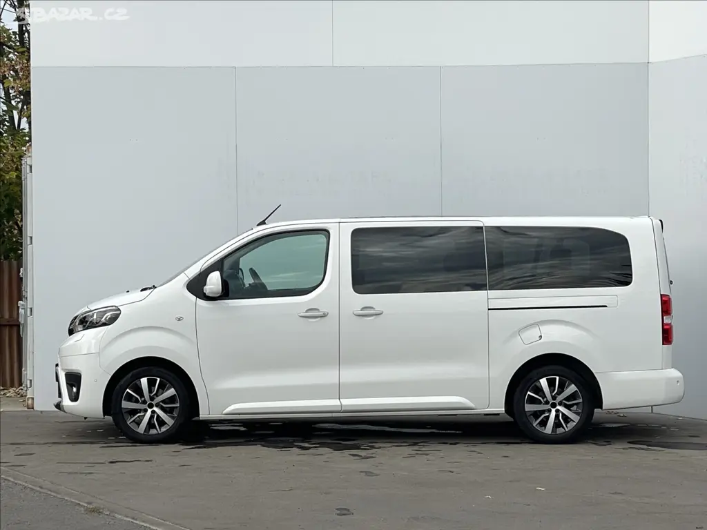 Toyota Proace Verso, 2,0 D-4D L2 Family WEBA 8 Míst - fotka 2