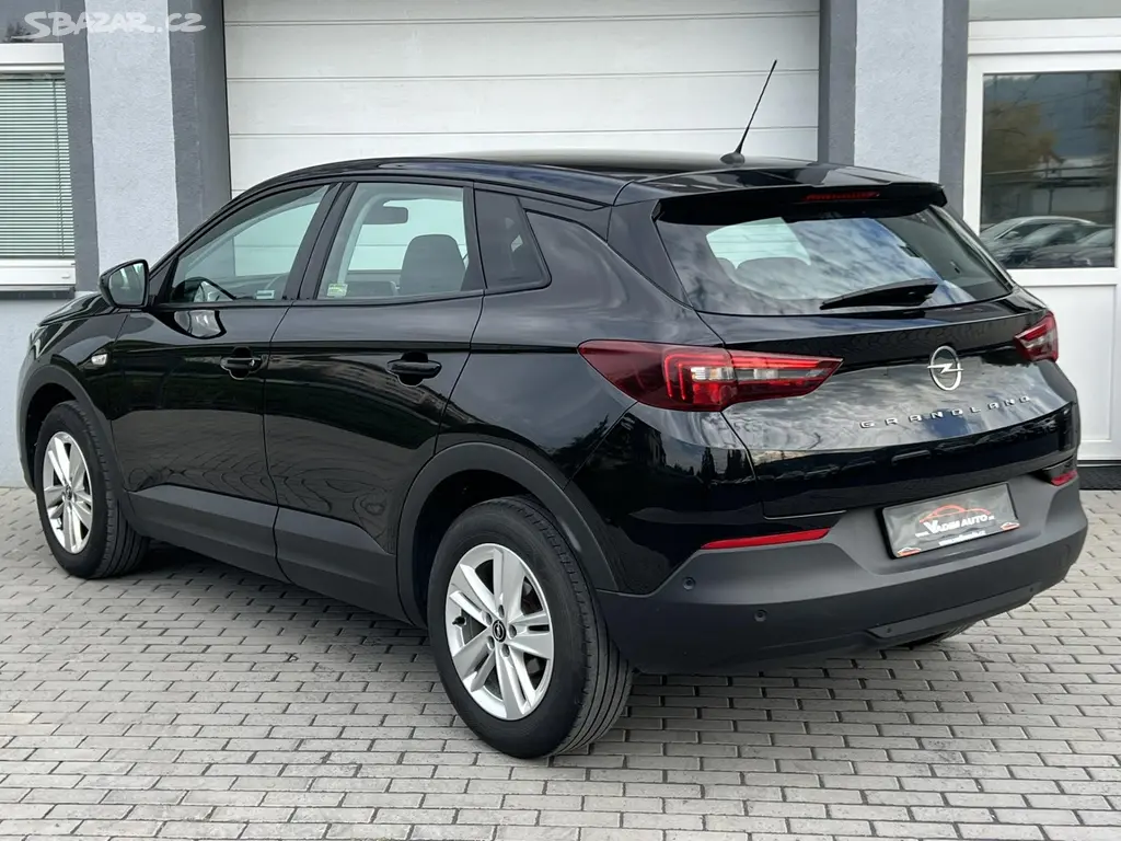 Opel Grandland, 1.5CDTi 96kW AUTOMAT ČR NOVÉ - fotka 4