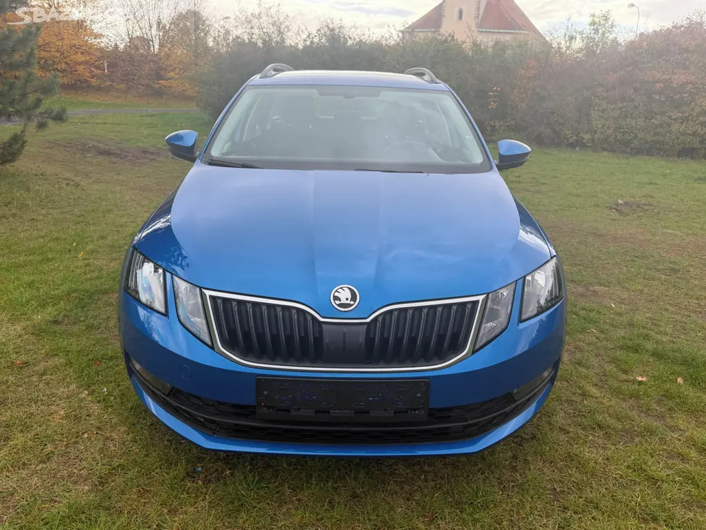 Škoda OCTAVIA KOMBI 1.0 TSI - fotka 2