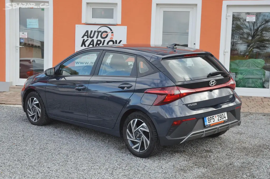 Hyundai i20, 1.2i 62kW / ČR / 8.000km - fotka 4